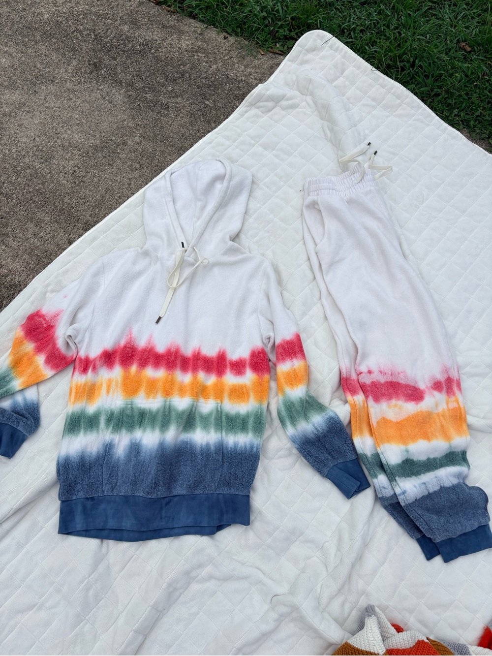 FEAT White Tie-Dye Stripe Hoodie & Joggers Set - Multicolor Accent
